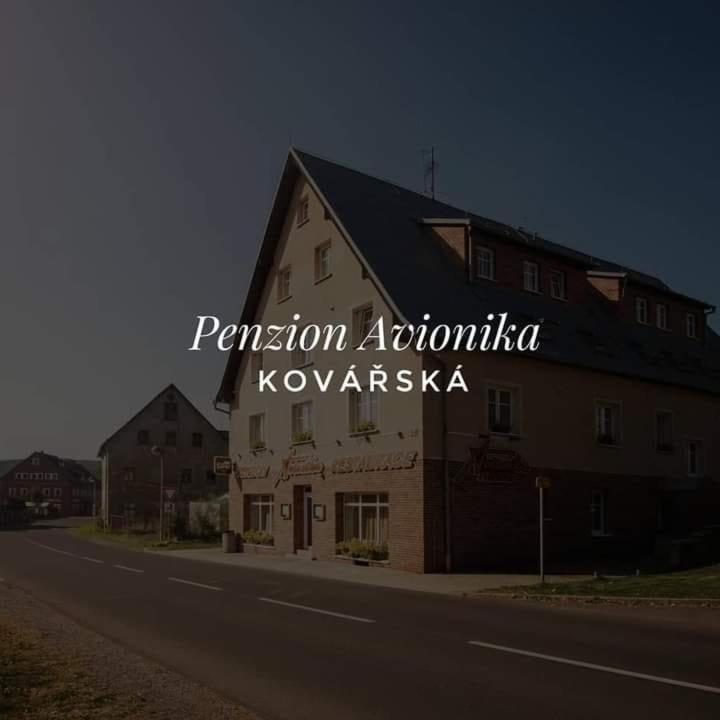 Restaurant & Penzion Avionika Kovářská Exterior foto